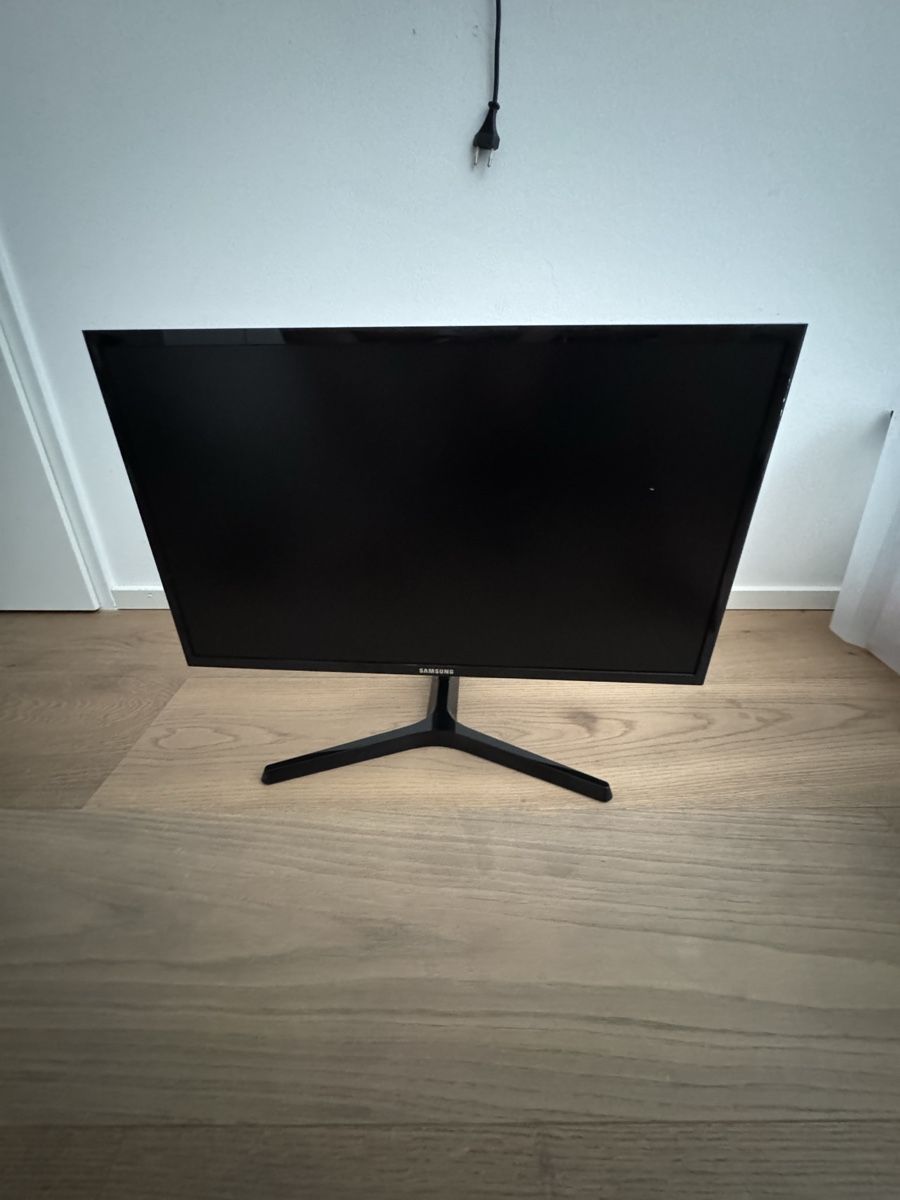 Samsung Monitor: Samsung Monitor – Usato da Muttenz venduto da luc_wmj8
