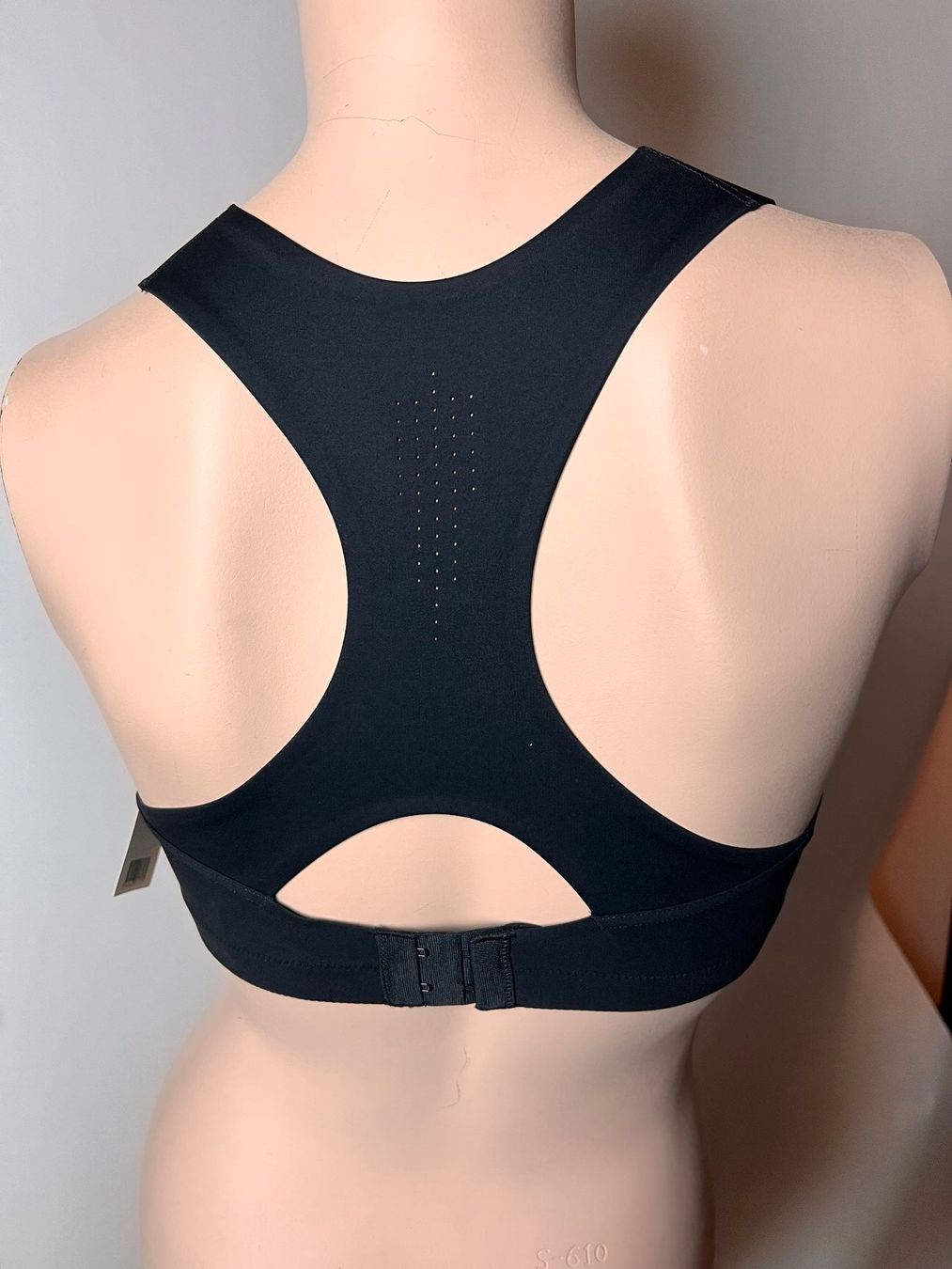 Chantelle Sonstige Unterwäsche: Soft-BH, CHANTELLE, Grösse S,  Farbe Schwarz – Neu und originalverpackt aus Rudolfstetten von gst_g7xl 3