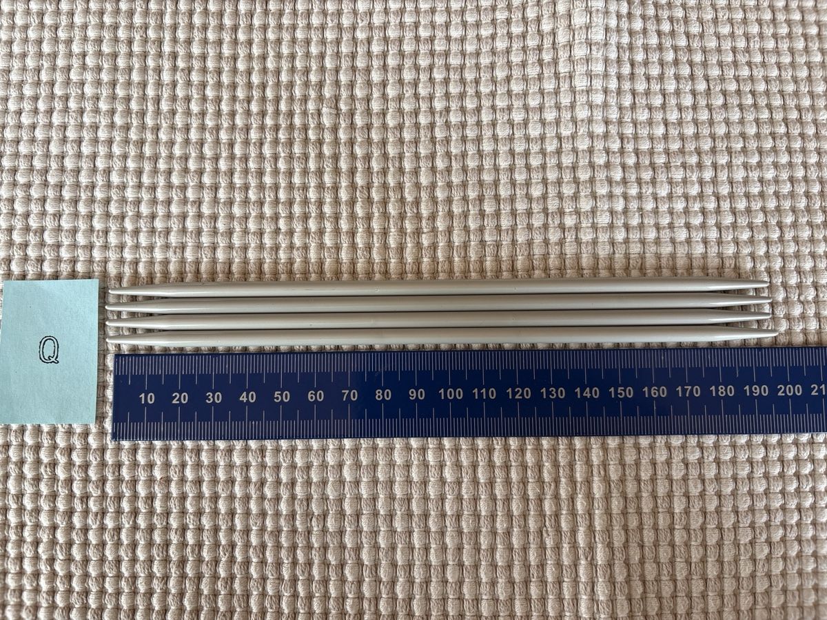 Ferri: Stricknadeln 5 mm – Usato da Rümlang venduto da SchumBru10