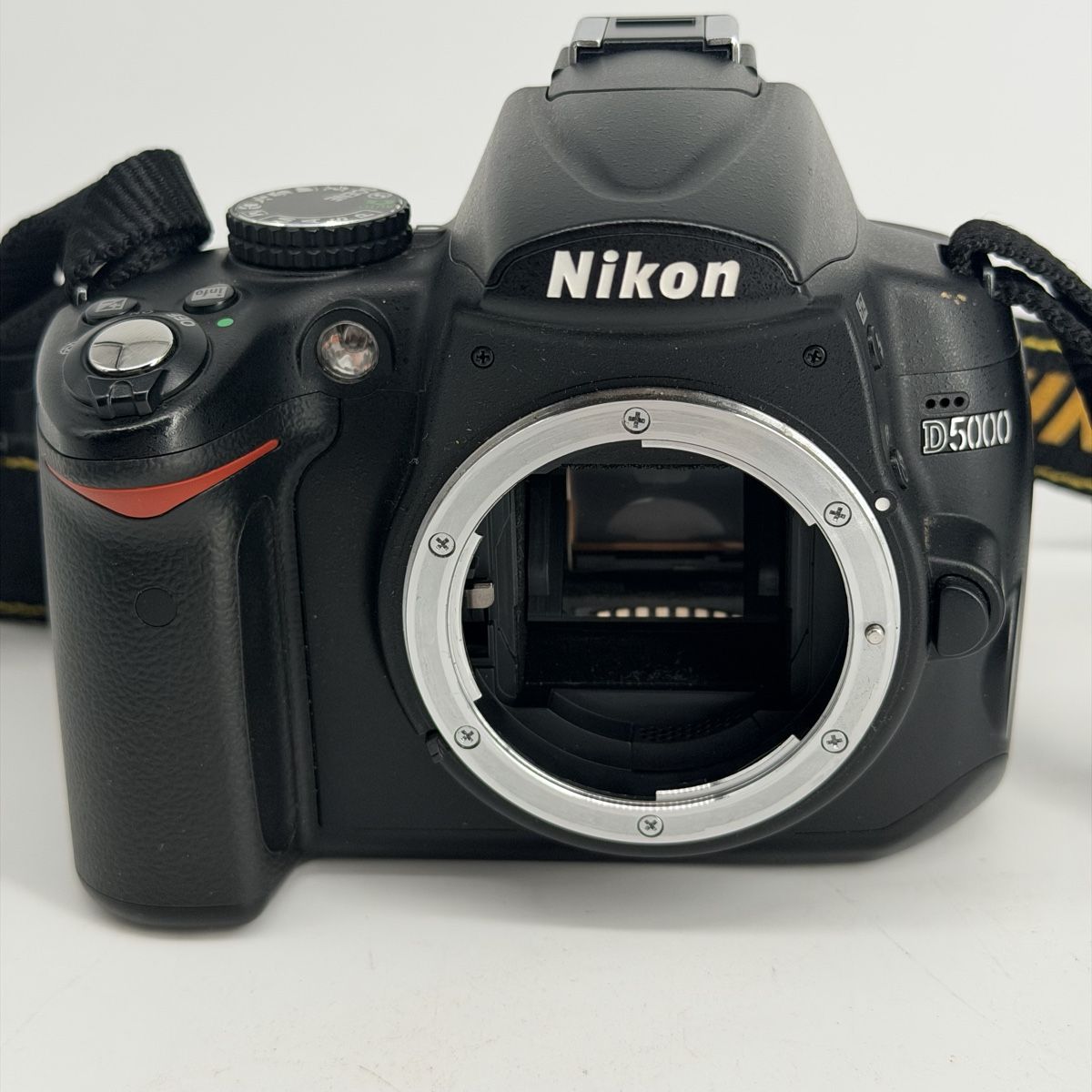 Nikon Fotocamera: Nikon D5000 + 2 objectifs VR + sac + chargeur – Usato da Vessy venduto da _Callidus_ 2