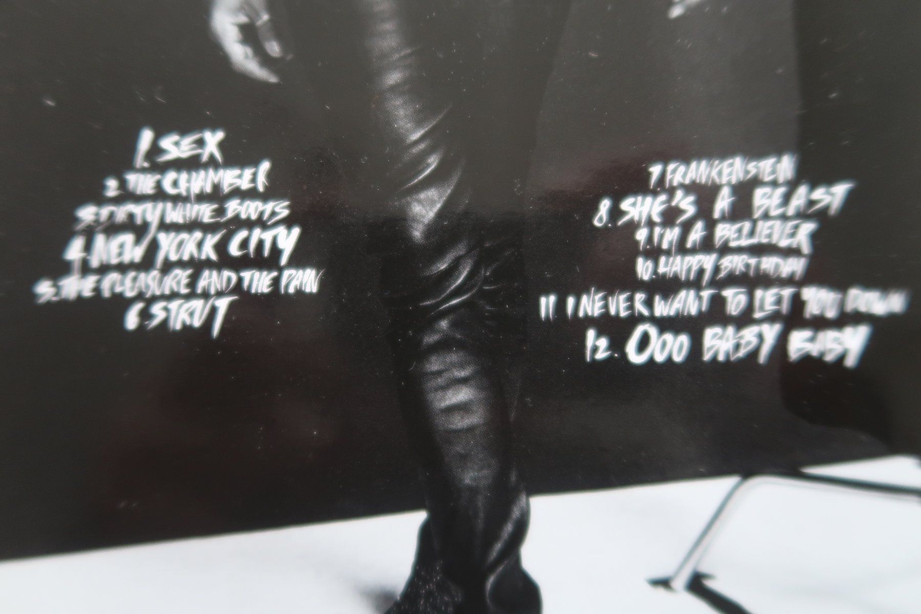 CD: LENNY KRAVITZ - STRUT - mit POSTER - CD – Usato da Basel venduto da Patiscat 2