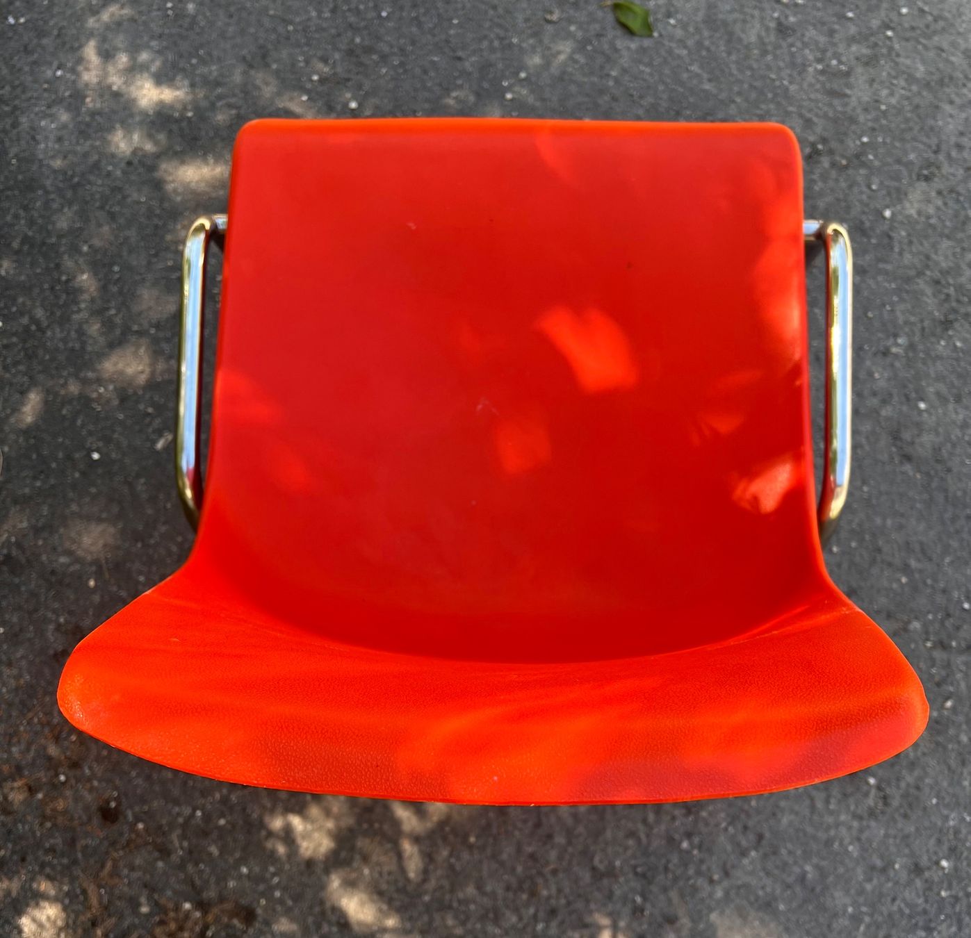 Stühle: OWI Kunststoffstühle " EXPO" 1970 – Gebraucht aus Tecknau von salzberg.ch 3