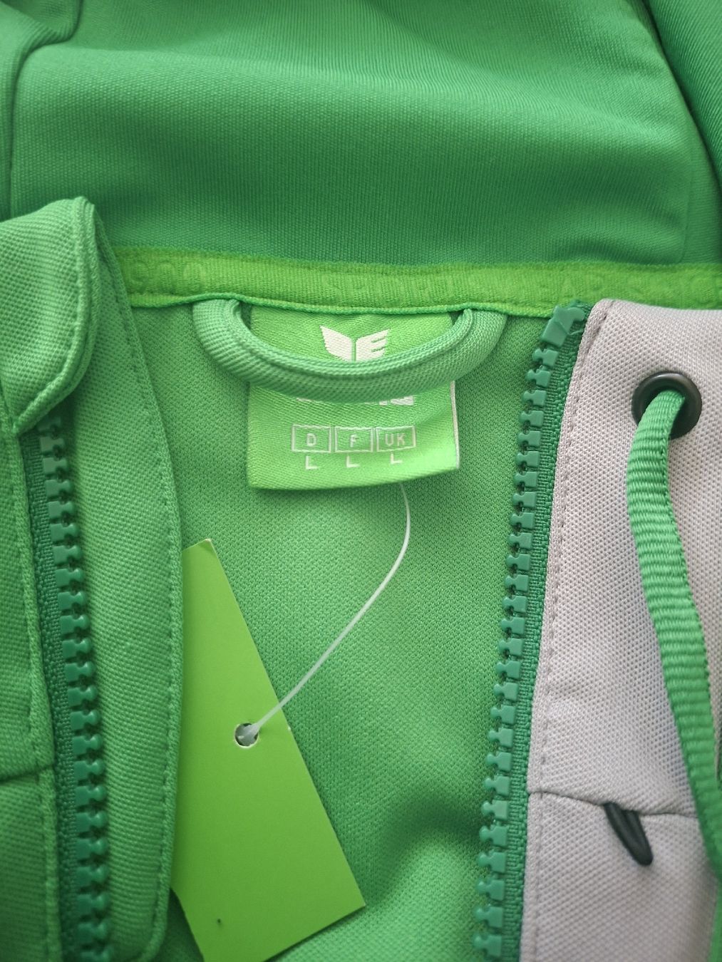 Erima Giacche: Erima Trainingsjacke gr L neu – Nuovo e nell'imballaggio originale da Thun venduto da Thun67 1