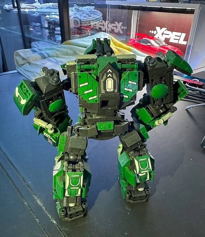 Giocattoli: Mech/Roboter aus Klemmbausteinen – Usato da Oberglatt ZH venduto da Chrisbee 1