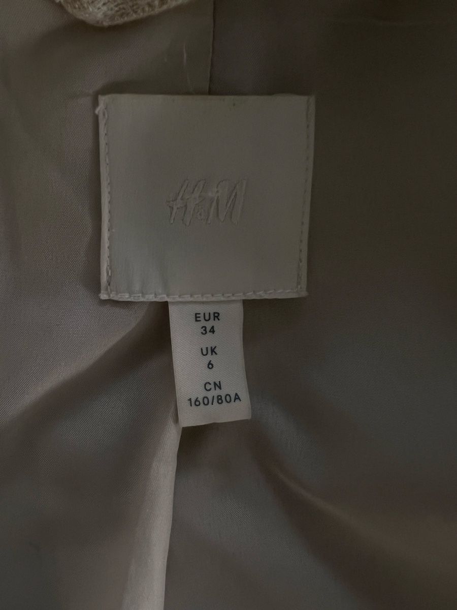 H&M Jacken: Blazer Beige Grösse 34 Neuwertig – Neu (gemäss Beschreibung) aus Obbürgen von szu_vtz9 4