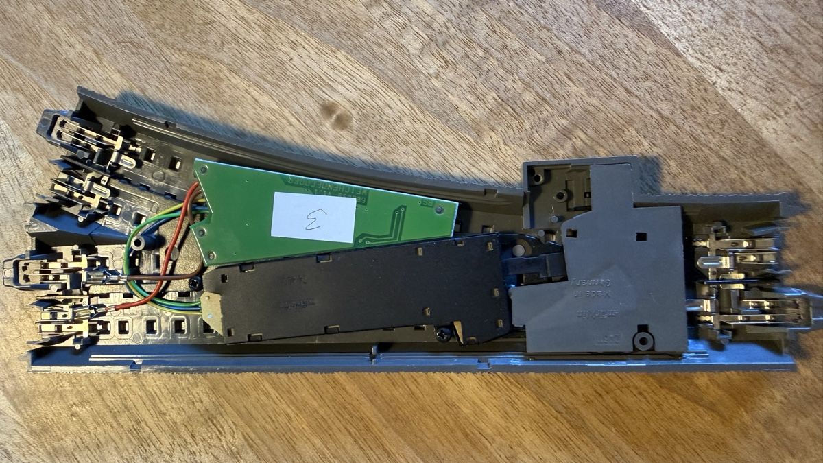 Märklin Modellini di ferrovie: Märklin H0 Weiche links 24611 mit Decoder und Motor!!! – Nuovo (secondo la descrizione) da Zürich venduto da ainoa 3