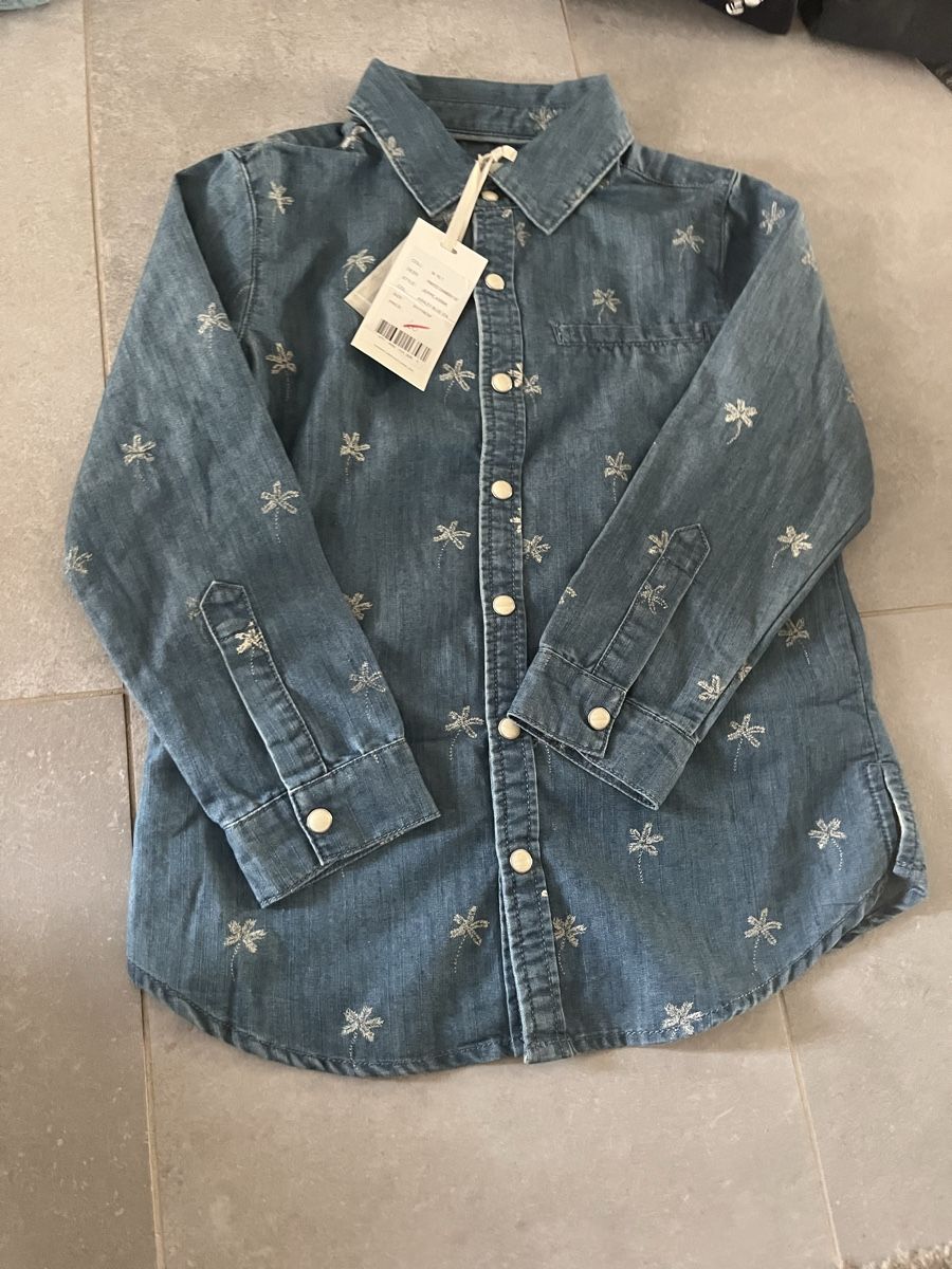 Camicie, T-shirt & Polo: Coole Jeanshemd mit Libellenmuster, Gr.116, neuwertig – Nuovo e nell'imballaggio originale da Lachen SZ venduto da edi_ty2n 2