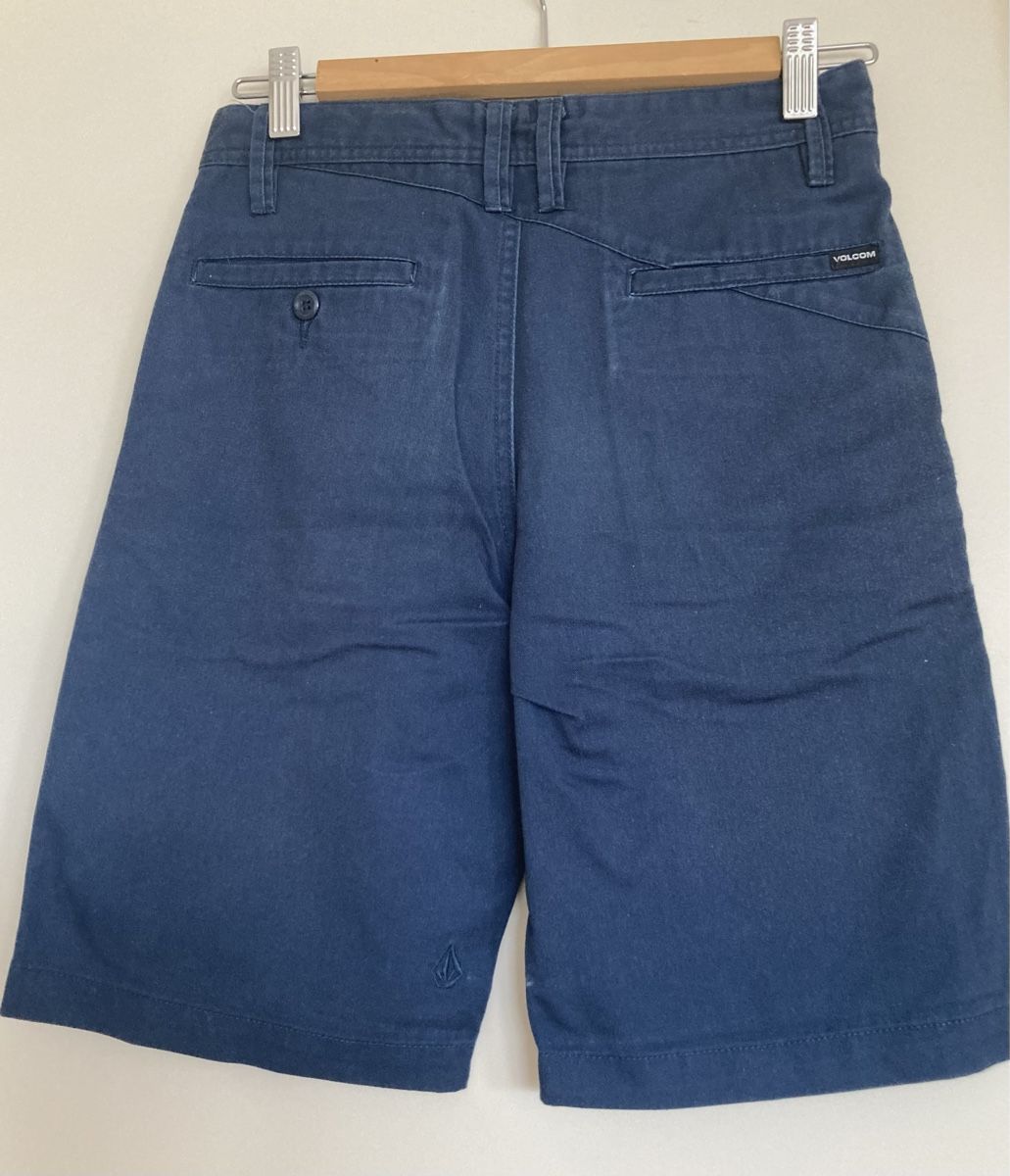 Volcom Pantaloni: Short Volcom marine Y12 – Usato da Chêne-Bougeries venduto da GiovannaDiLoreto 1