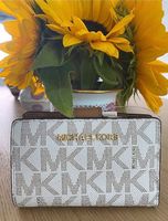 Michael Kors Jet Set Travel Signature Geldbörse