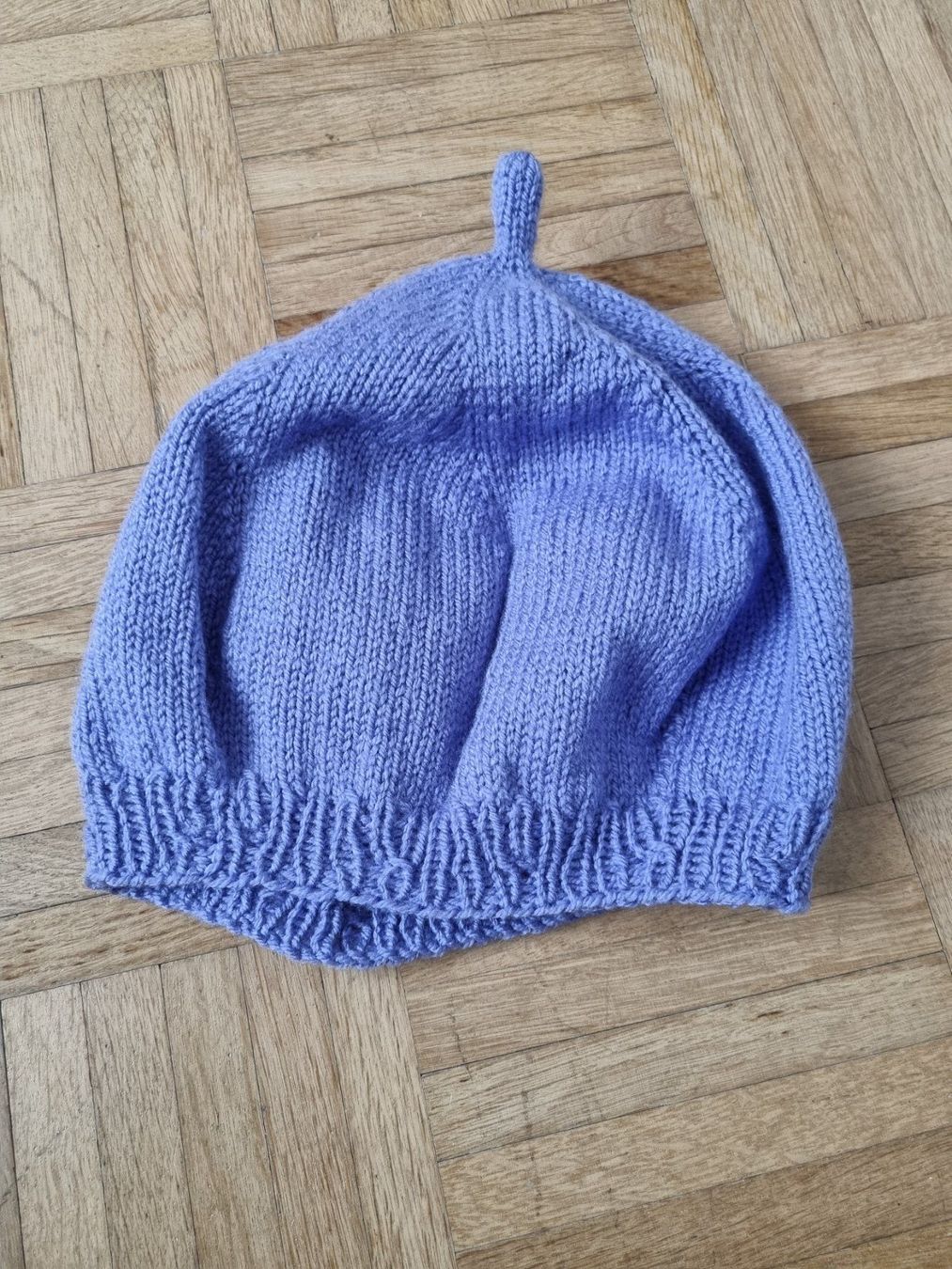 Copricapi, berretti & cappellini: Handgestrickte Mütze – Nuovo (secondo la descrizione) da Uetikon am See venduto da sus_bc22