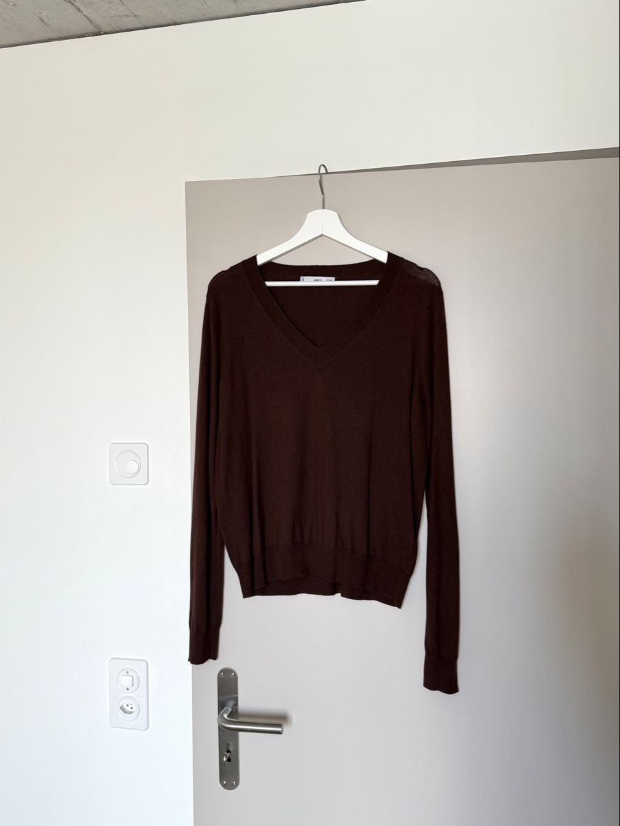 Mango Pullover & Sweatshirts: V-Neck Pullover – Gebraucht aus Kloten von preloved9 1