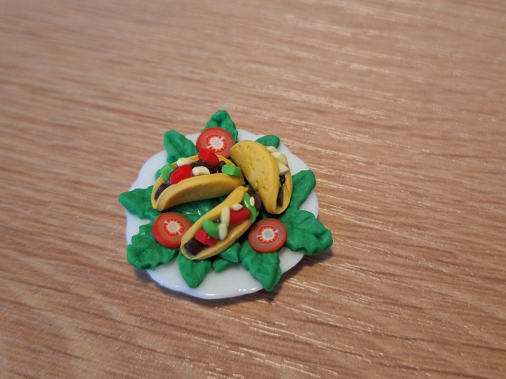 Case e mobili per bambole: Handmade Tacos Teller – Nuovo (secondo la descrizione) da Zürich venduto da HandmadeTinyFood 2