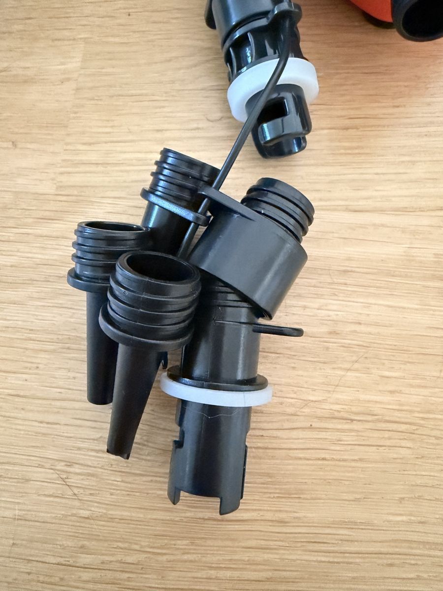 Pumpen & Teile: Elektrische Pumpe 12V – Neu (gemäss Beschreibung) aus Huttwil von c0lada 2