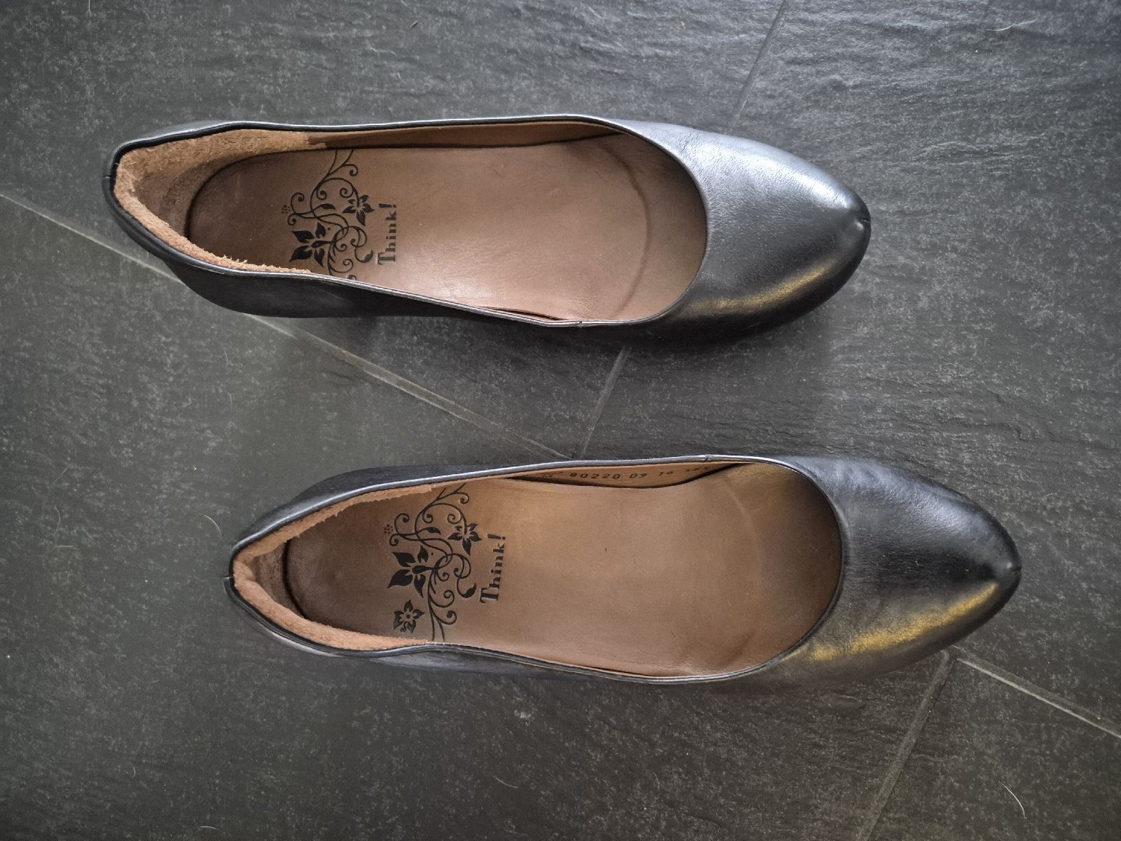 Think Chaussures femmes: Think! Pumps in 38.5 – D'occasion à Ostermundigen par Saquisili 1