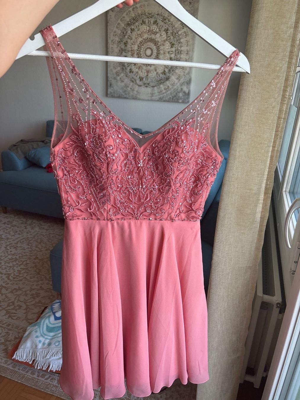 Robes: Kleid Grösse 34 – Neuf (Voir description) à Zürich par Lschw0 1