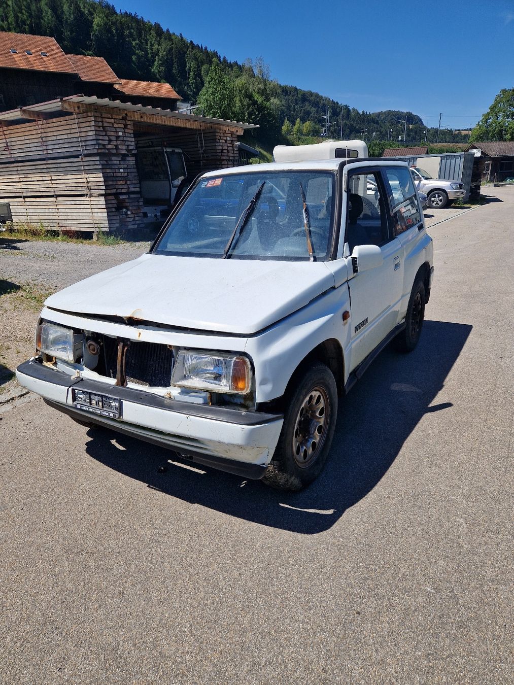 Suzuki Autos: Suzuki Vitara 1.6i – Defekt aus Brunnadern von Landolt66 1