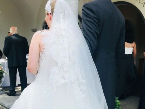 Haarschmuck: Hochzeitsschleier mit Schleppe – Gebraucht aus Goldach von Intertainmentme 2