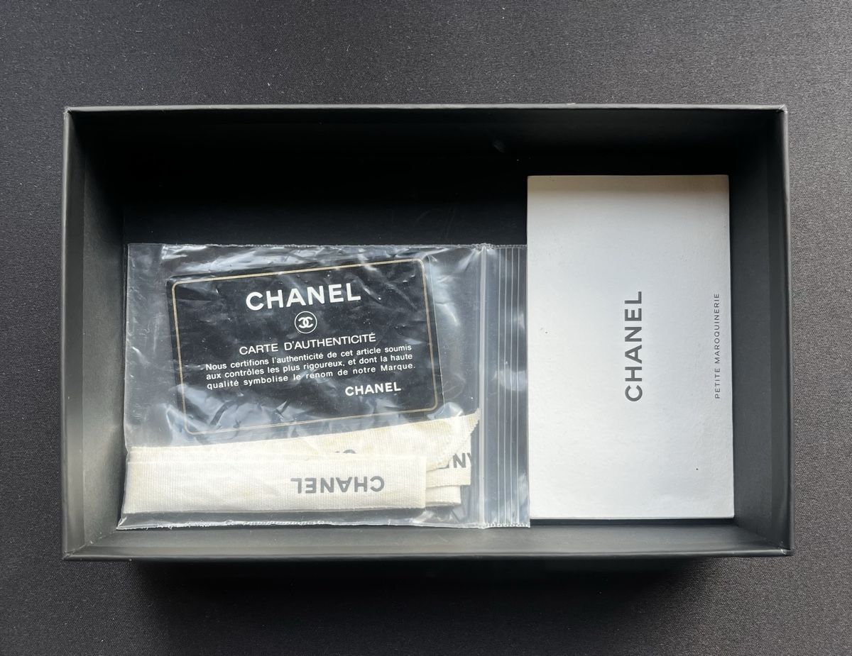 Chanel Portamonete: Chanel – Nuovo (secondo la descrizione) da St. Gallen venduto da Viste 8
