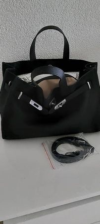 Sac neuf en cuir noir