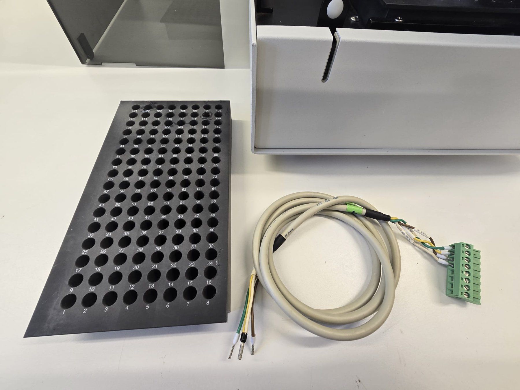 Metrohm Tutte le macchine: Metrohm 750 autosampler – Usato da Niederdorf venduto da LeptonAG_Labor 7