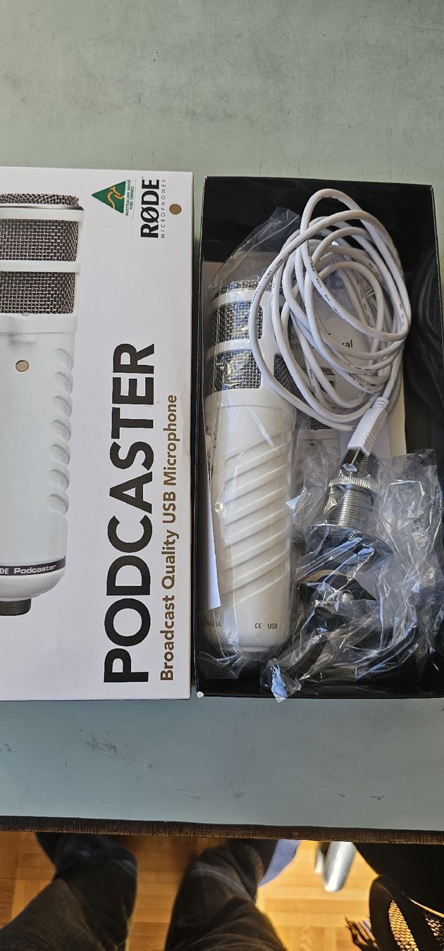 Røde Microfoni: Rode Podcaster USB Microphone used once – Usato da Geneve venduto da T36 1