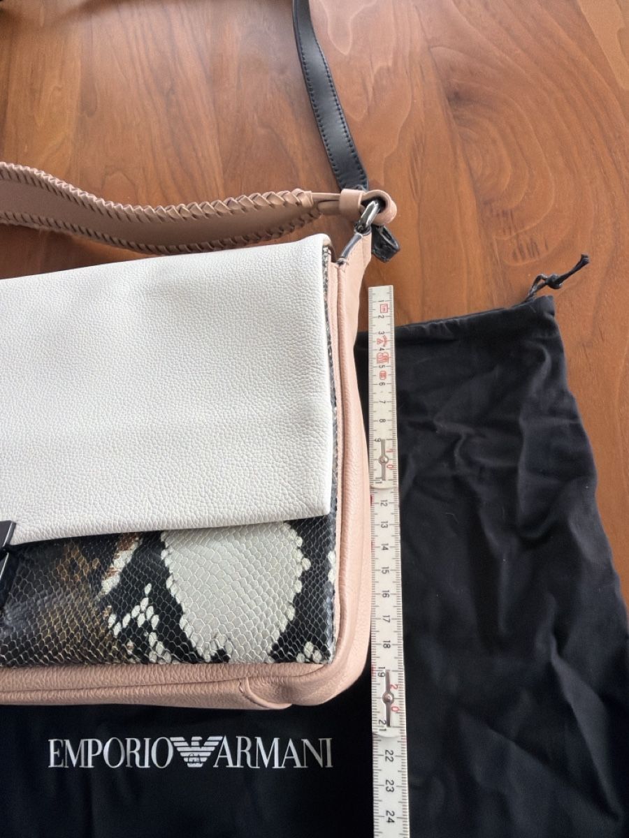 Armani Borse da donna: Armani Tasche neuwertig! – Nuovo (secondo la descrizione) da Gwatt (Thun) venduto da well 2