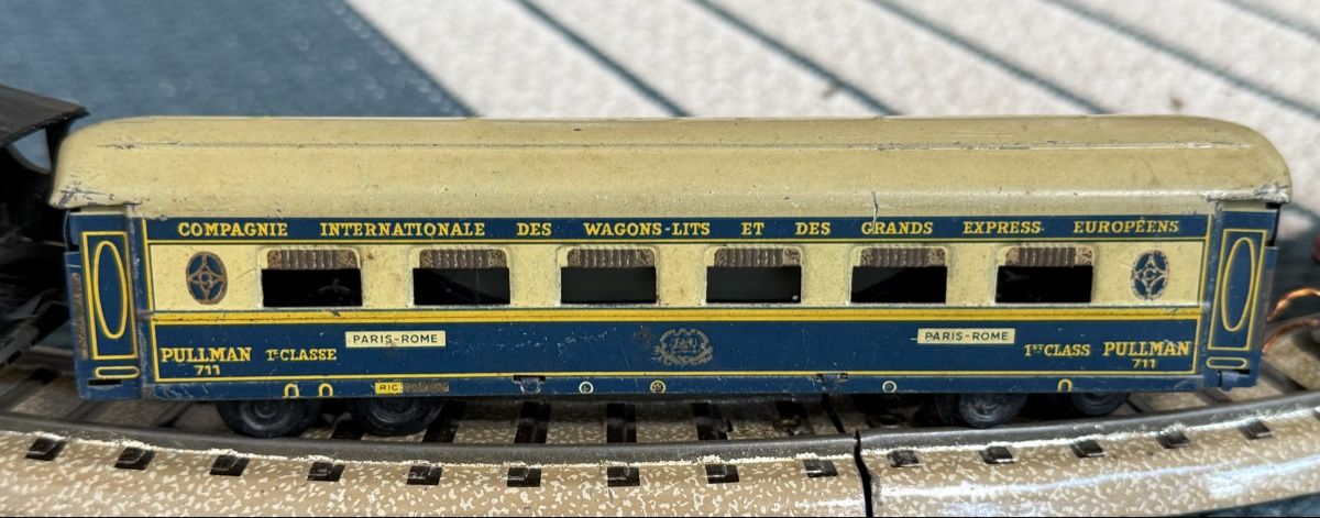 Jouef Modellini di ferrovie: Jouef Modelleisenbahn aus den 40ern – Usato da Herrenschwanden venduto da RogerFederer 1