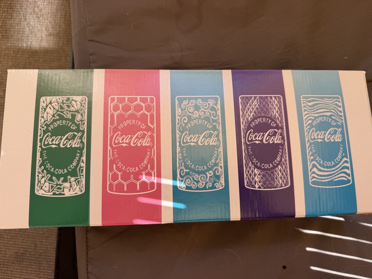 Mc Donald's Verres: McDonald's Crew Limited Edition Coca-Cola Glasses 2025 – Neuf avec emballage d'origine à Pratteln par mag_22pq