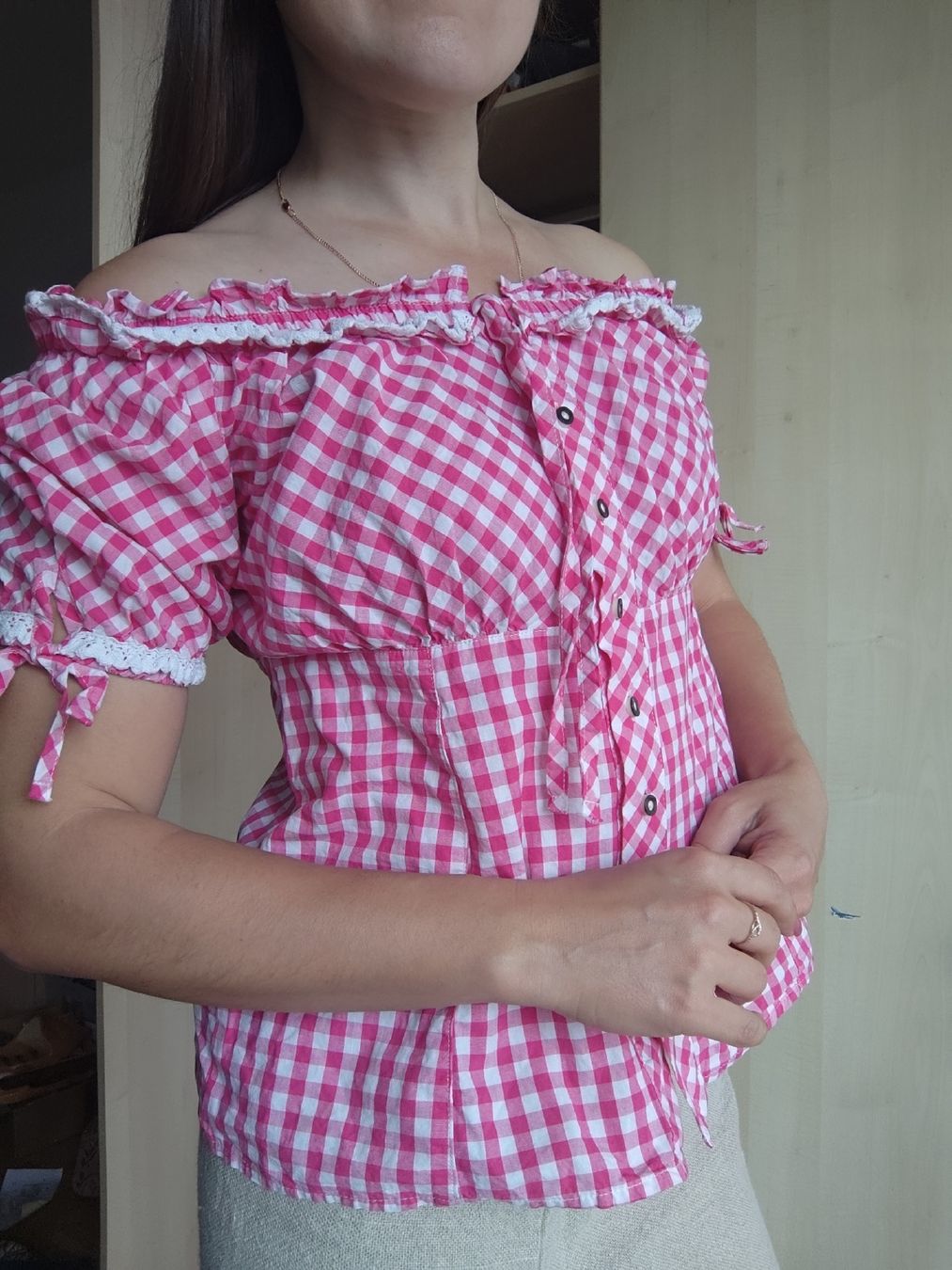 Top: Pink Top - Oktoberfest Dirndl – Usato da Mägenwil venduto da VintageGirly 4