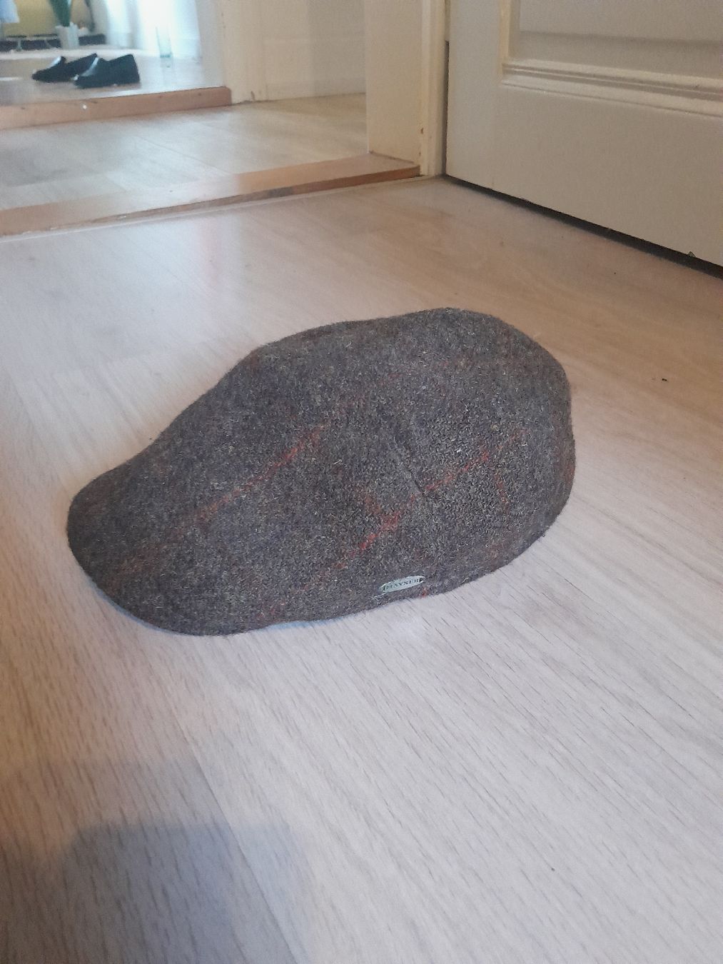 Copricapi, berretti & cappellini: Harris Tweed Schirmmütze – Usato da Olten venduto da so.bi