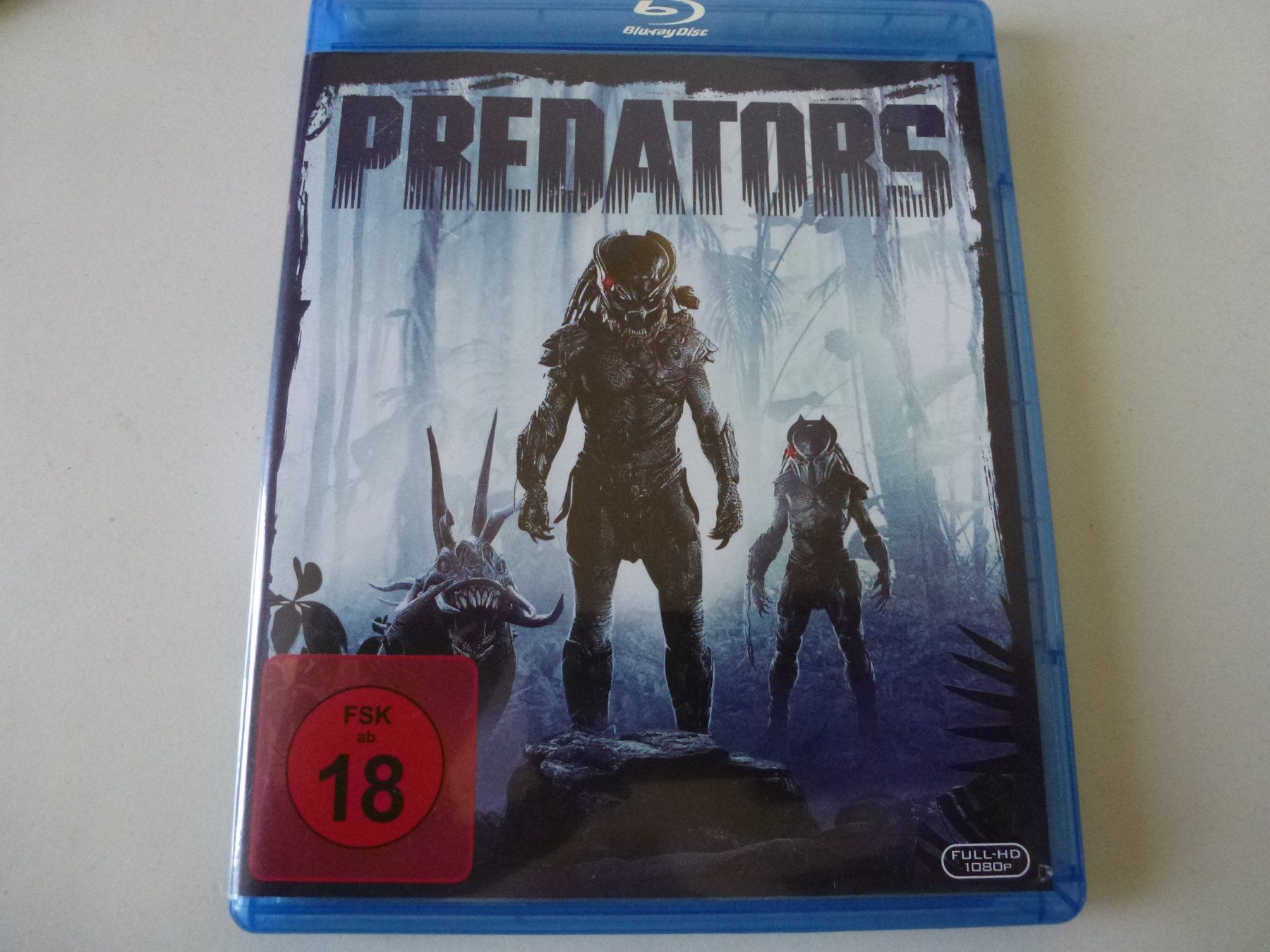 Tutti i DVDs: Predators (Blu-Ray) – Nuovo (secondo la descrizione) da Bern venduto da Frebo
