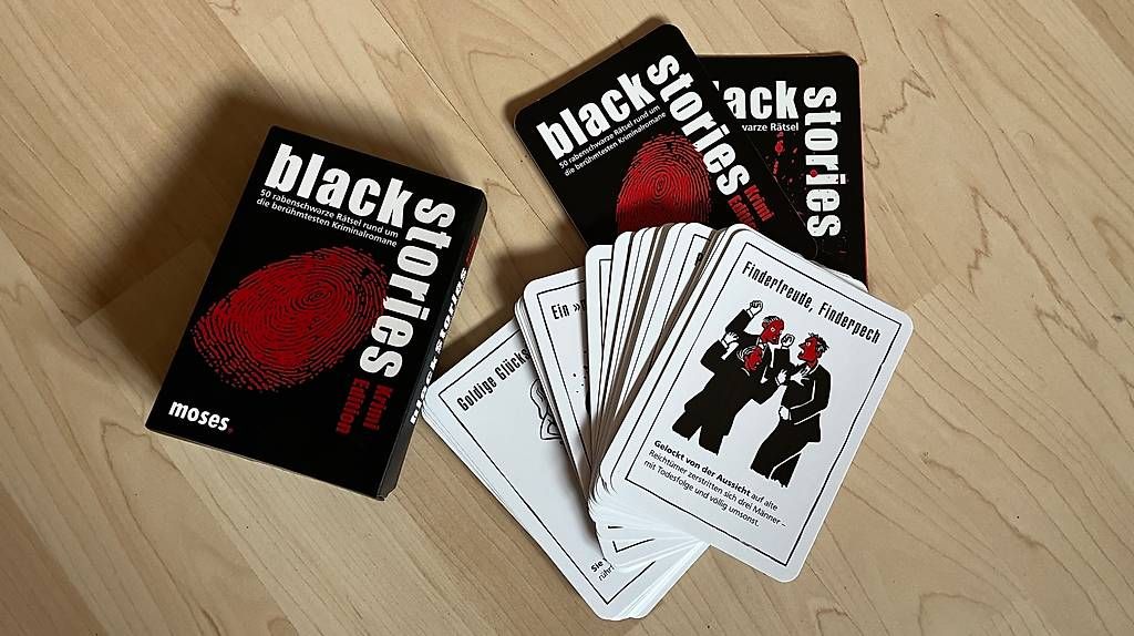 Spiele: Black Stories – Gebraucht aus Flüh von Etzel72 1