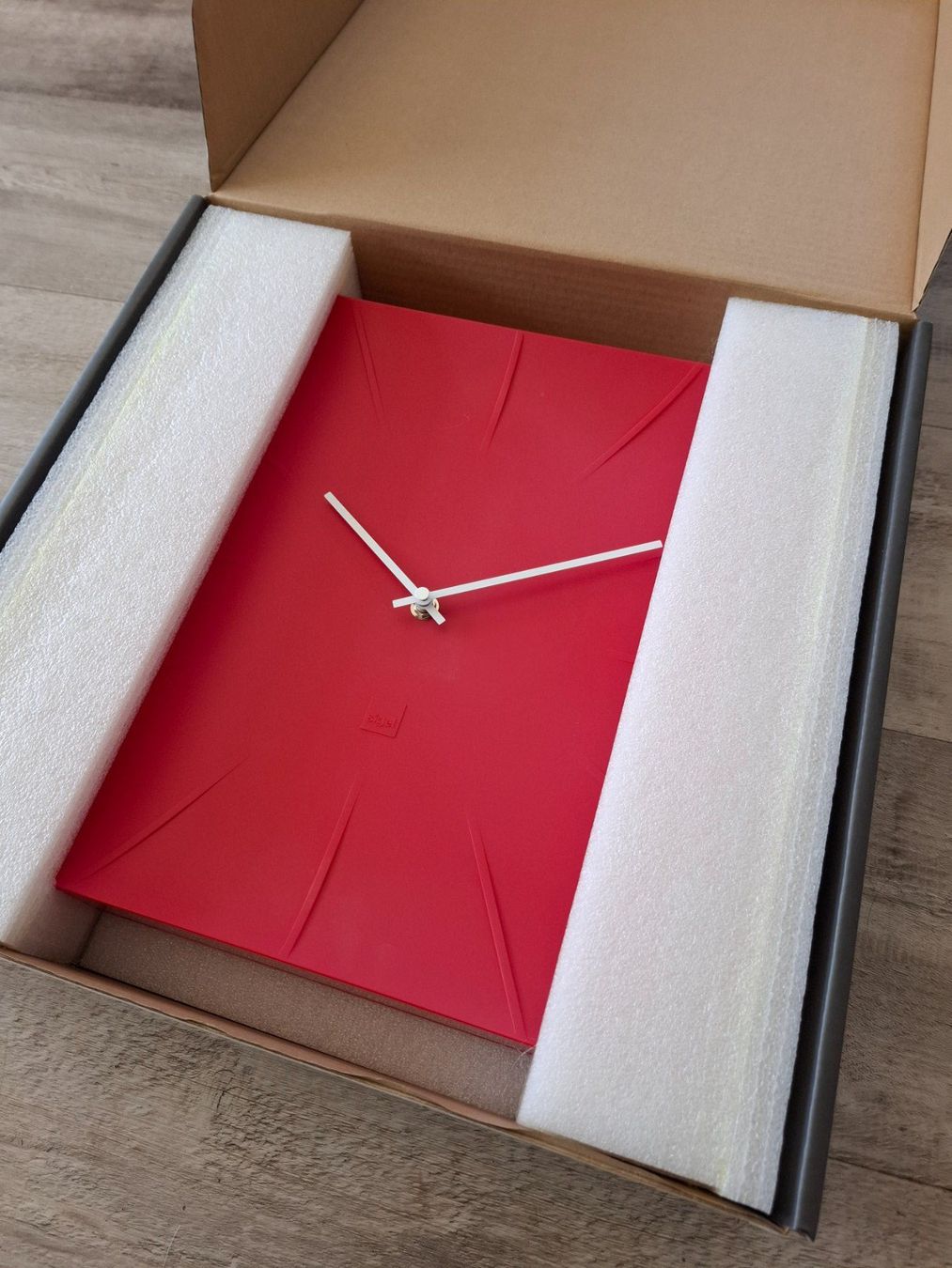 Stand- & Wanduhren: Horloge murale NEUVE rouge design moderne Sigel – Neu und originalverpackt aus Moutier von Skiaf 3