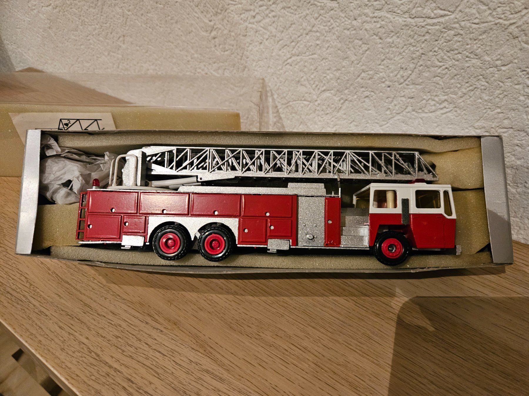 Conrad Modellbausätze & Standmodelle: Camion pompier us conrad – Gebraucht aus Bevaix von Tuckers 1