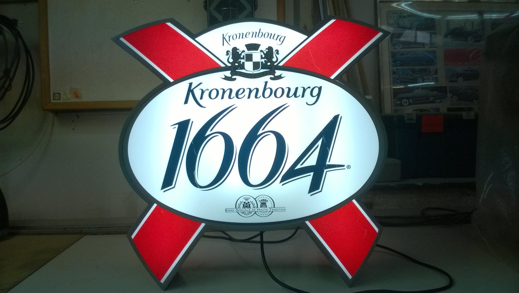 Lampes: Kronenbourg 1664 Leuchtreklame – D'occasion à Mollis par Cadillac58