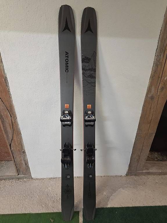 Sci: All-Mountain Ski inkl. Bindung – Usato da Buochs venduto da mic_g896