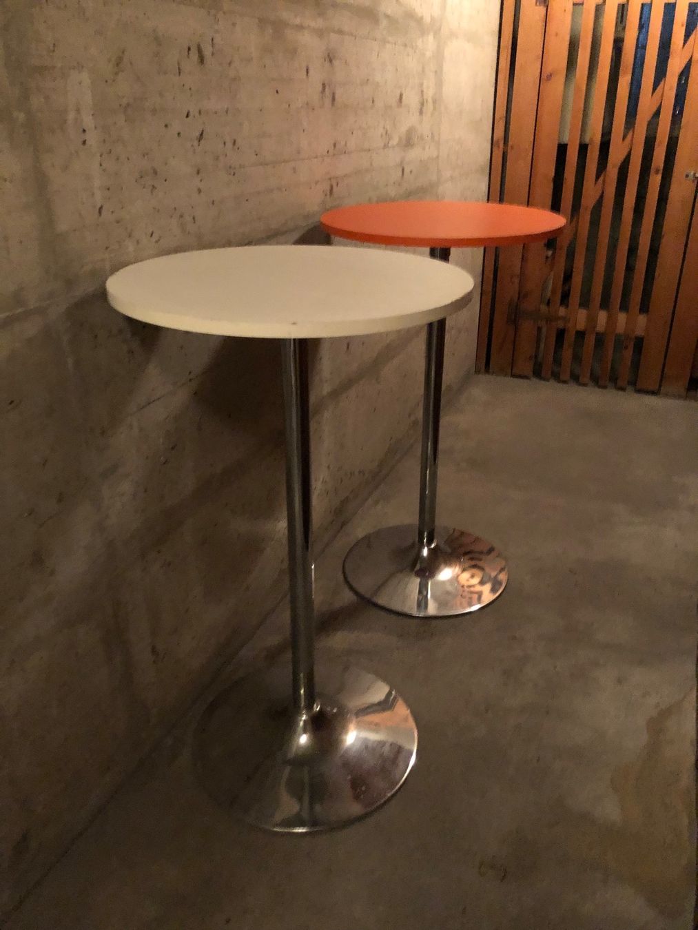 Tavoli: Bartisch – Usato da Basel venduto da sch_9g6x 2