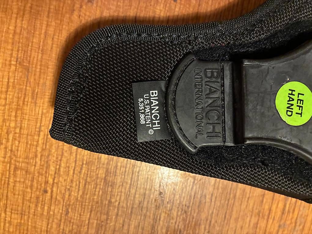 Tiro a segno: holster nylon pour revolver gaucher – Usato da Le Cerneux-Veusil venduto da Maraud01 2