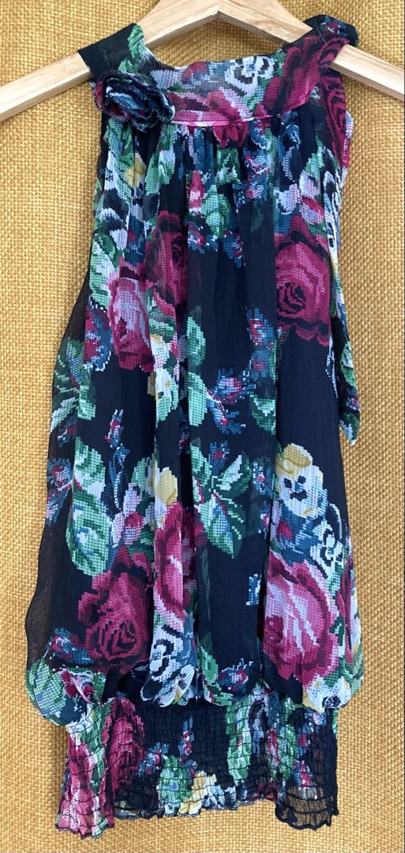 Top: Top motif fleuri très élégant  – Nuovo (secondo la descrizione) da Ardon venduto da hel_2sxp