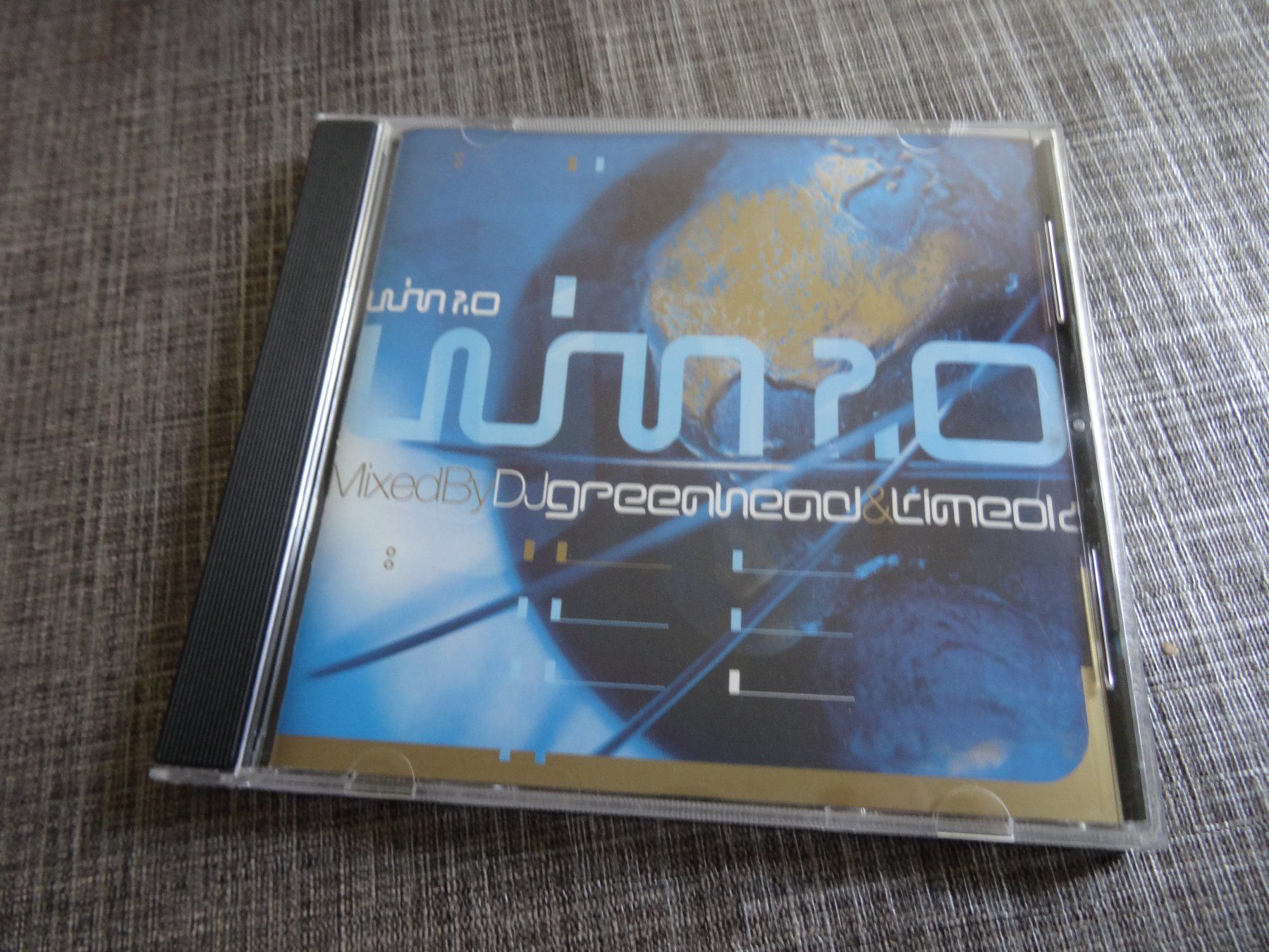 CD: Mixed by dj Greenland - World in Motion CD – Usato da Olten venduto da Disc-Ausverkauf