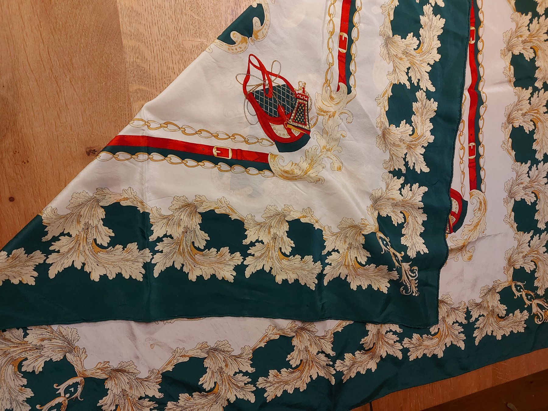 Foulard & Sciarpe: Loredano Tuch - Vintage - wahrscheinlich Seide – Usato da Schlieren venduto da Svenja7 2