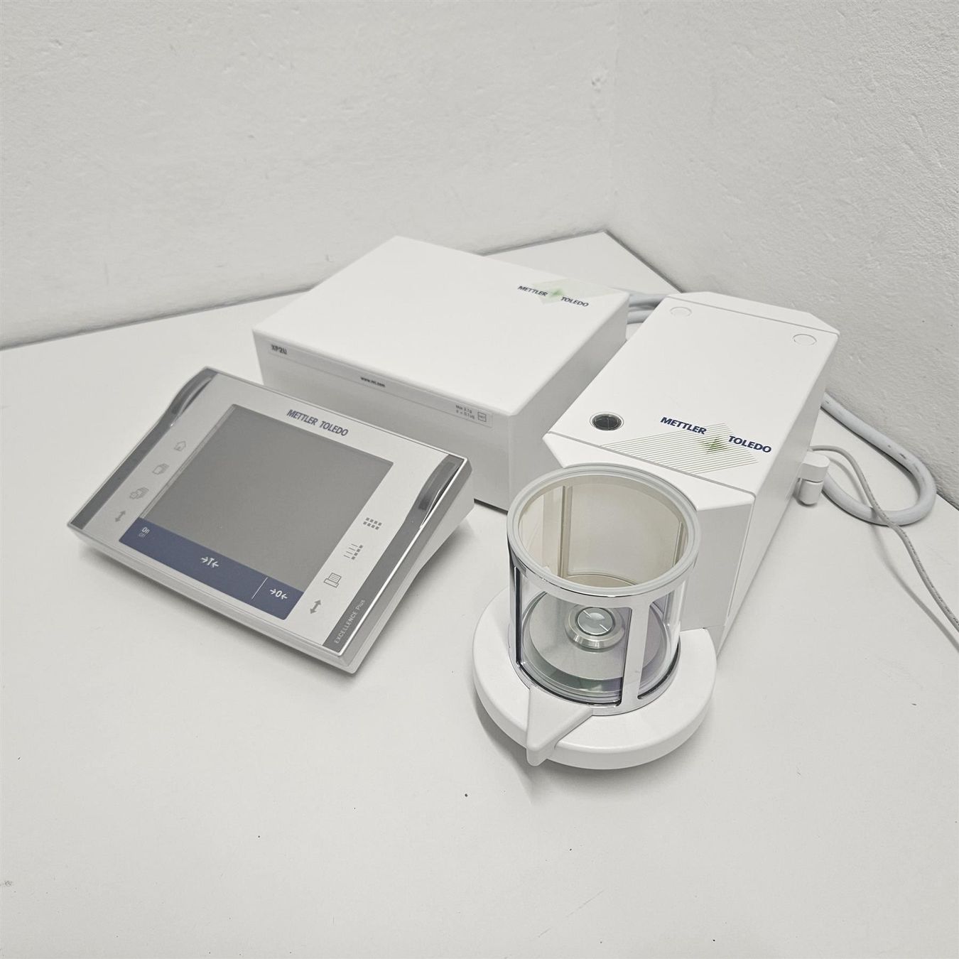 Mettler Waage XP2U Micro Balance, 2.1g x 0.1ug (Gebraucht) in ...