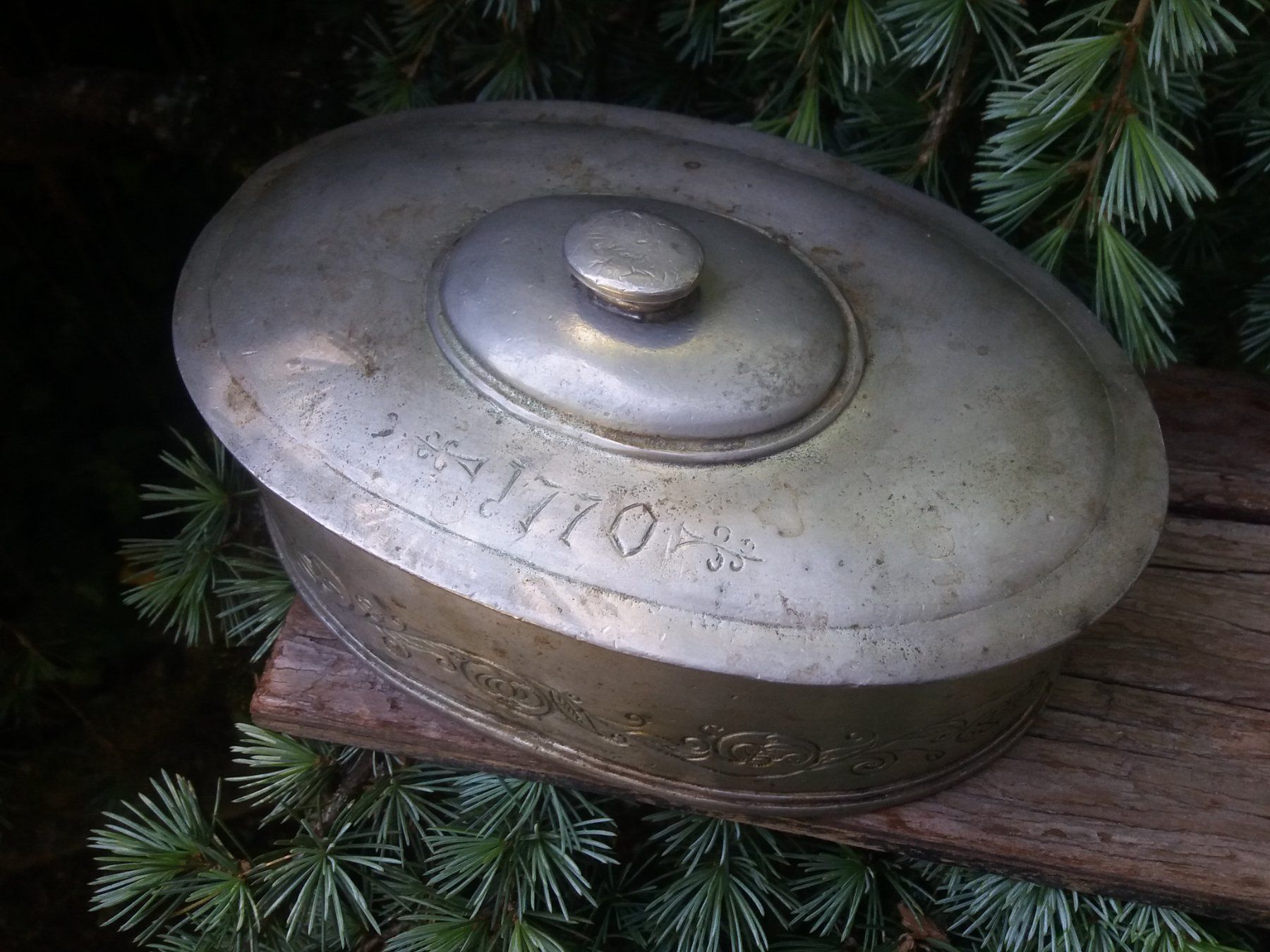 Barattoli: Ancienne boite à tabac en étain – Usato da Meyrin venduto da toutatis 2