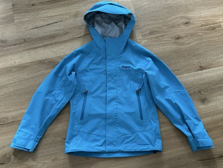Bergans Regenjacke Gr. 140, top Zustand , wasserdicht
