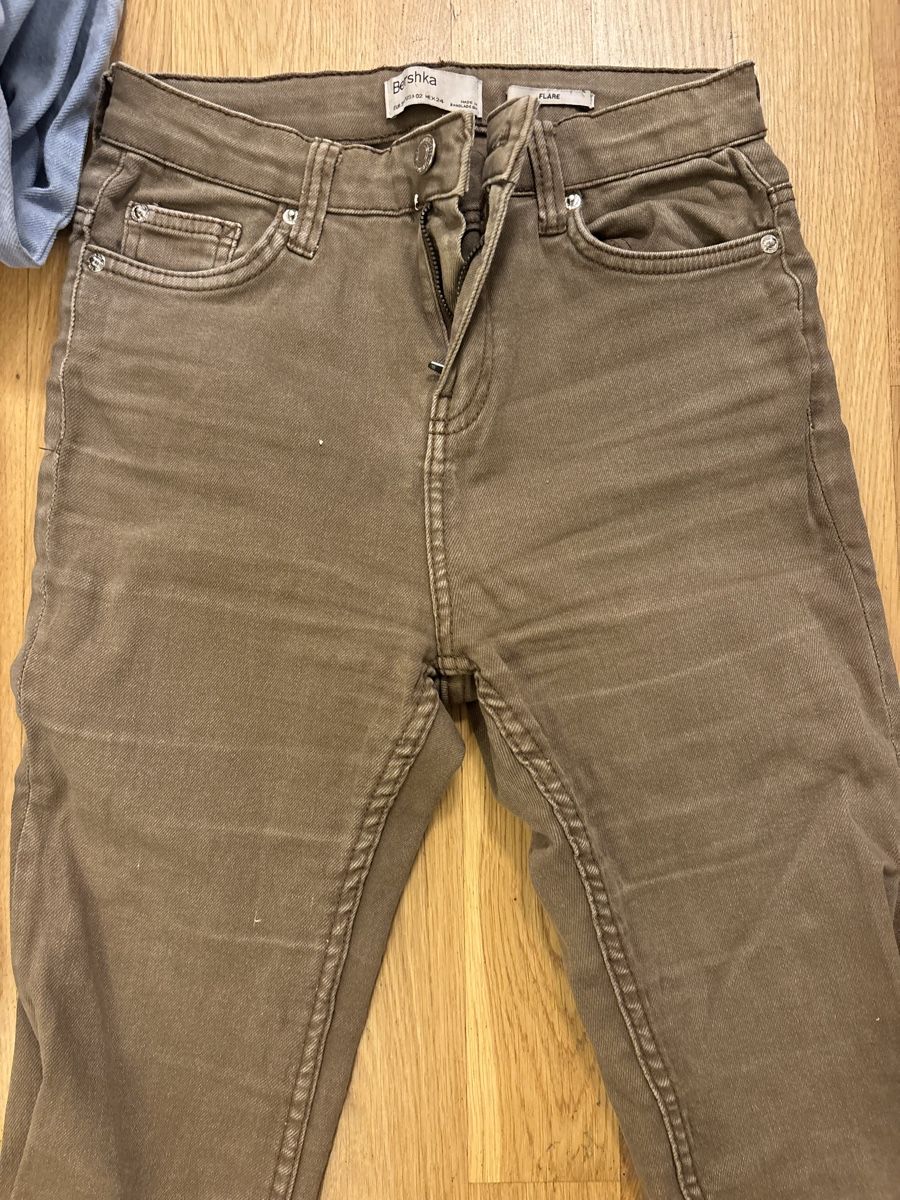 Bershka Jeans: bershka jeans  – Gebraucht aus Glattbrugg von Nixonia