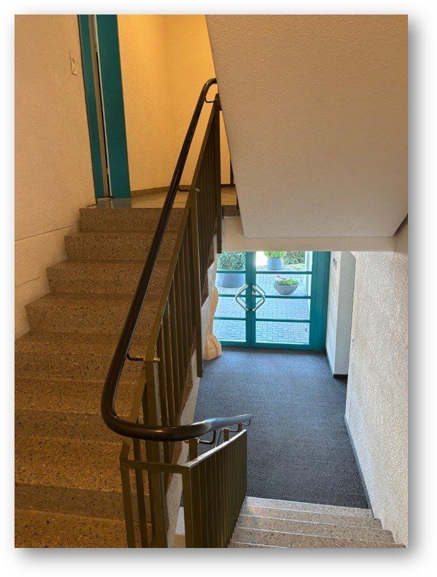 Tavoli: Massiver Steintisch – Usato da Rickenbach LU venduto da nordmann82. 7