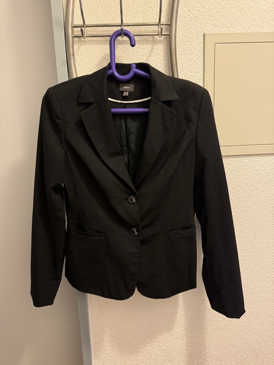 Mexx Completi & Tailleur: Damen Blazer MEXX Grösse 40/42  – Usato da Ebikon venduto da Samira._.