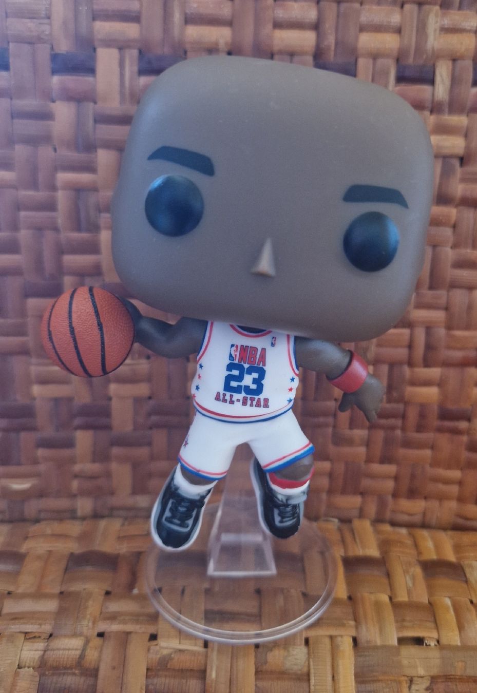 Funko Figurines: Funko Pop NBA Michael Jordan All-Star 137 – D'occasion à Möhlin par Lyhme94 2