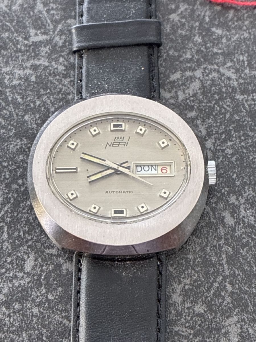 Montres: Neri Herren Uhr Automatic Day Date gebraucht – D'occasion à Chur par jasi18 1