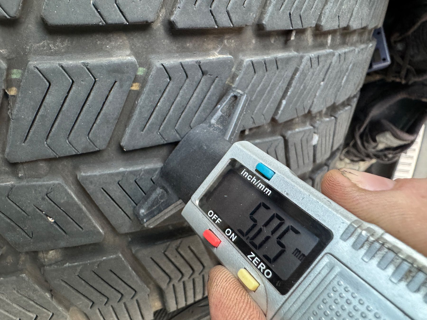 Altro in Scrittura & Disegno: 225/45R17 – Usato da Widen venduto da Dinero02 5